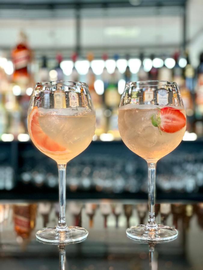 伯恩特卢梭夫活动公园酒店 布拉迪斯拉发 外观 照片